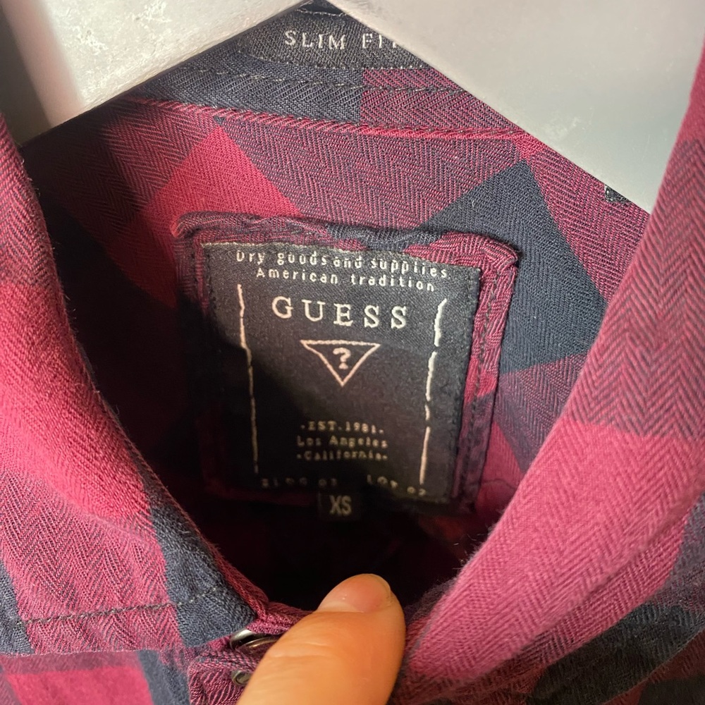 Guess Checkered Button Down. - Picture 7 of 8